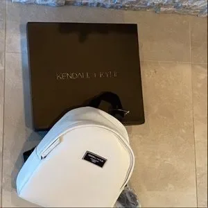 BNWT Kendall + KYLIE Medium Backpack With Logo Patch Kendall + KYLIE Medium Backpack With Logo Patch... | Depop main image 4